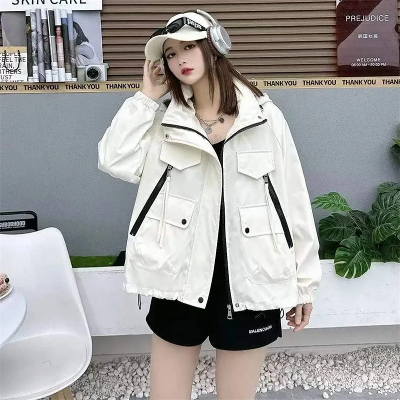 

Safari Style Outerwear For Spring And Autumn New women's Sports Style Loose Hooded Workwear Outerwear Short Jacket Windbreaker