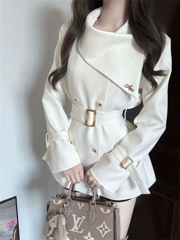 

Куртка Белая женская одежда Осенняя элегантная модная тонкая верхняя одежда Femme 2025 Зима Винтаж Новые Y2k Пальто и куртки Жилет Топ