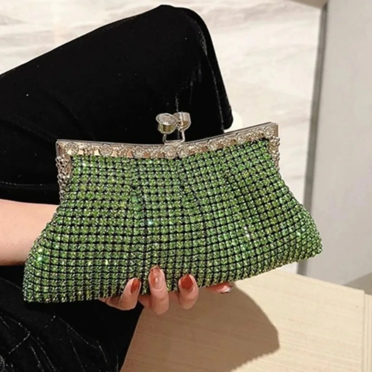 Women Luxury Rhinestone Evening Clutch Bag Detachable Chain Wedding Purse Prom Banquet Handbag Female Elegant Party Shoulder Bag