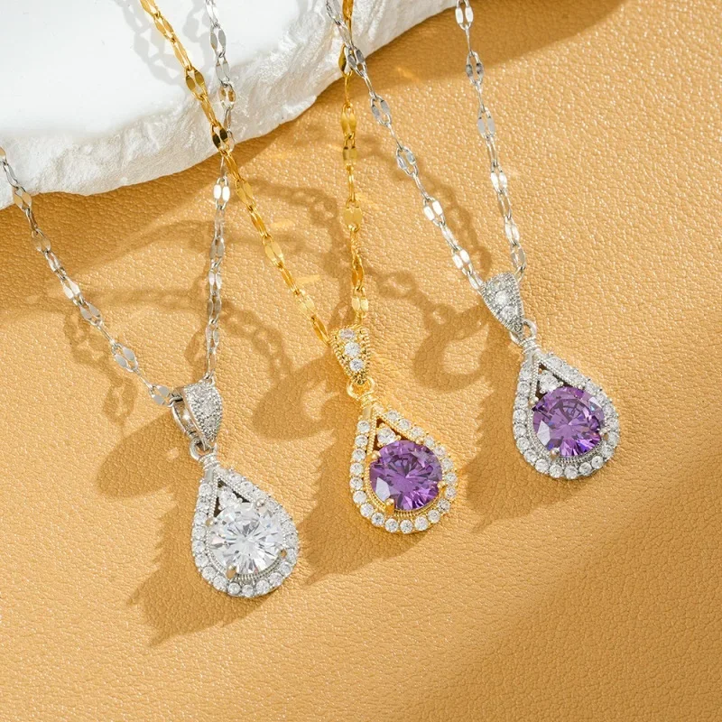 Gocce d'acqua con zirconi viola leggermente intarsiate, una catena femminile leggera e lussuosa della clavicola