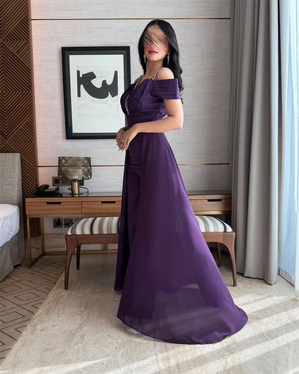 Maßgeschneidertes Abendkleid, exquisiter V-Ausschnitt, schulterfrei, ärmelloses Partykleid, Chiffon, Perlen, Sweep-Zug, Promi-Kleider