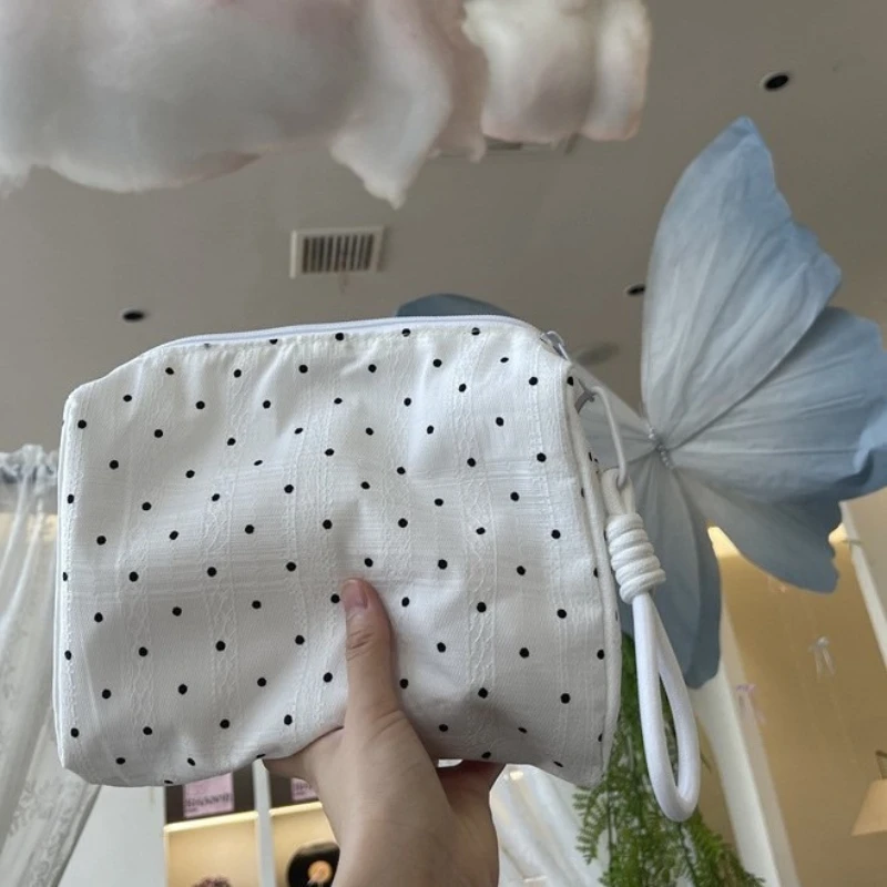 حقيبة مكياج منقطة سوداء للنساء، حقيبة تنظيم مستحضرات التجميل، حقيبة أدوات الزينة ذات الطراز الجميل