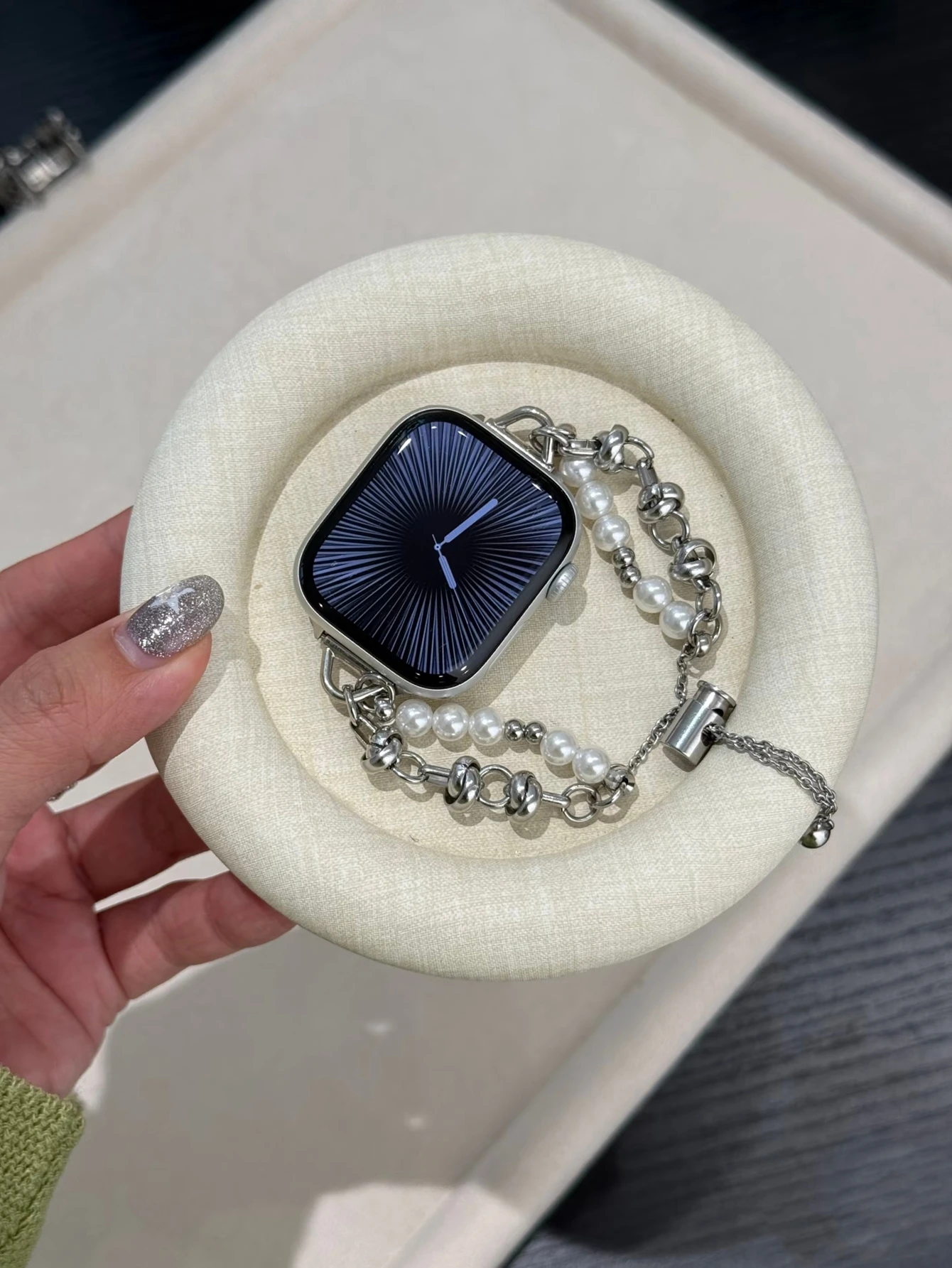 Cinturino a maglie in metallo con perline per donna 38mm 40mm 41mm 42mm per cinturino Apple Watch 44mm 45mm 46mm 49mm