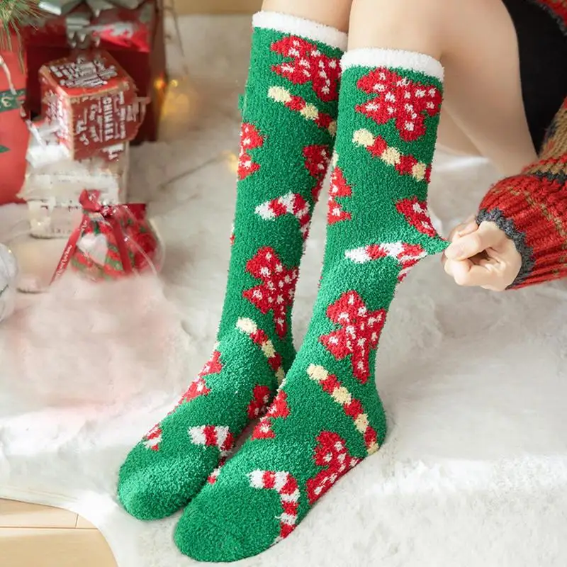 Christmas Crew Socks Winter Crew Socks 4 Pairs Christmas Socks Unisex Colorful Novelty Holiday Socks Christmas Supplies For