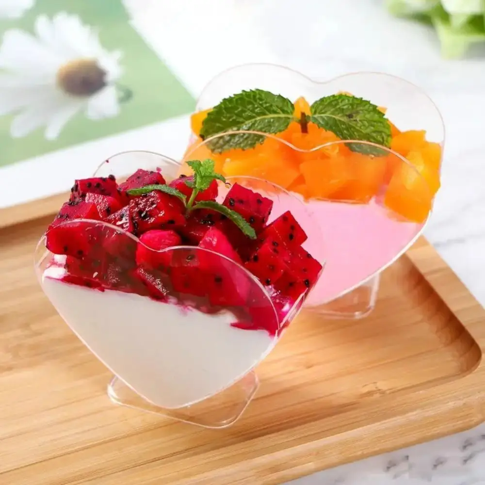 

10Pcs Plastic Heart Shaped Dessert Cup Mini Transparent Mousse Cup Crack-resistant Disposable Tiramisu Cup Yogurt Tasting