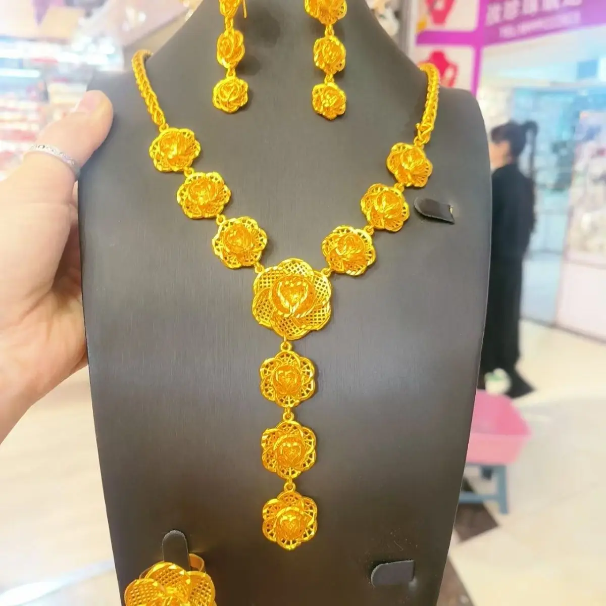 Popodion New Dubai Jewelry 24K Gold Plated Flower Necklace Ring Women\'s Earrings Fashion Jewelry Set Of Four YY10291