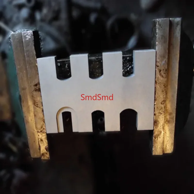 simple type EURO-III common rail injector disassemble dismounting frame tool, common rail injector nozzle repair tools