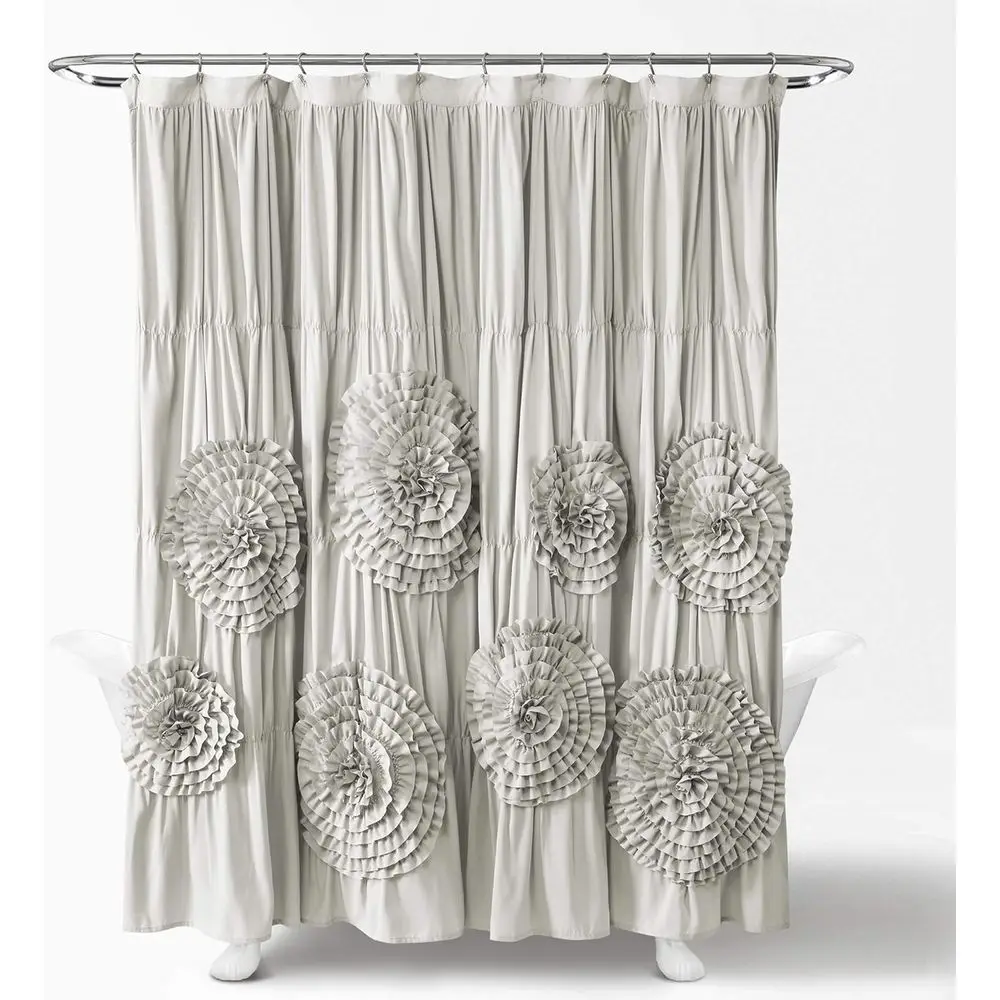 Rideau de douche à volants gris clair 72x72 - Grand rideau de salle de bain en tissu gris par Coquette Decor