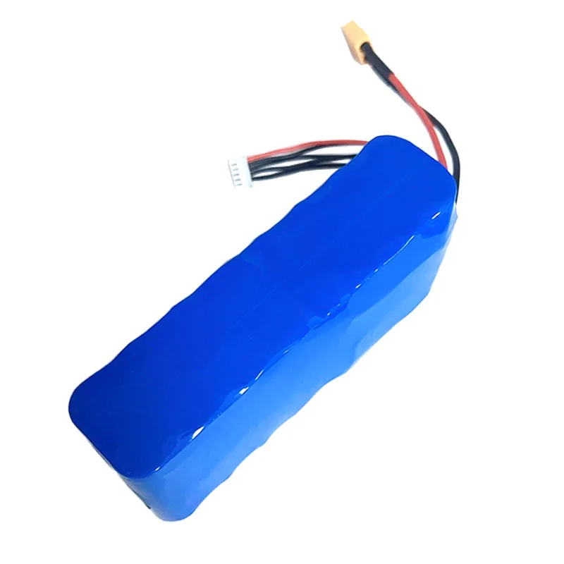 14.8 فولت 14000 مللي أمبير 18650 4S4P بطارية ليثيوم أيون قابلة للشحن مناسبة للطائرات بدون طيار متعددة الدوار بطارية احتياطية XT60 + 5P التوصيل