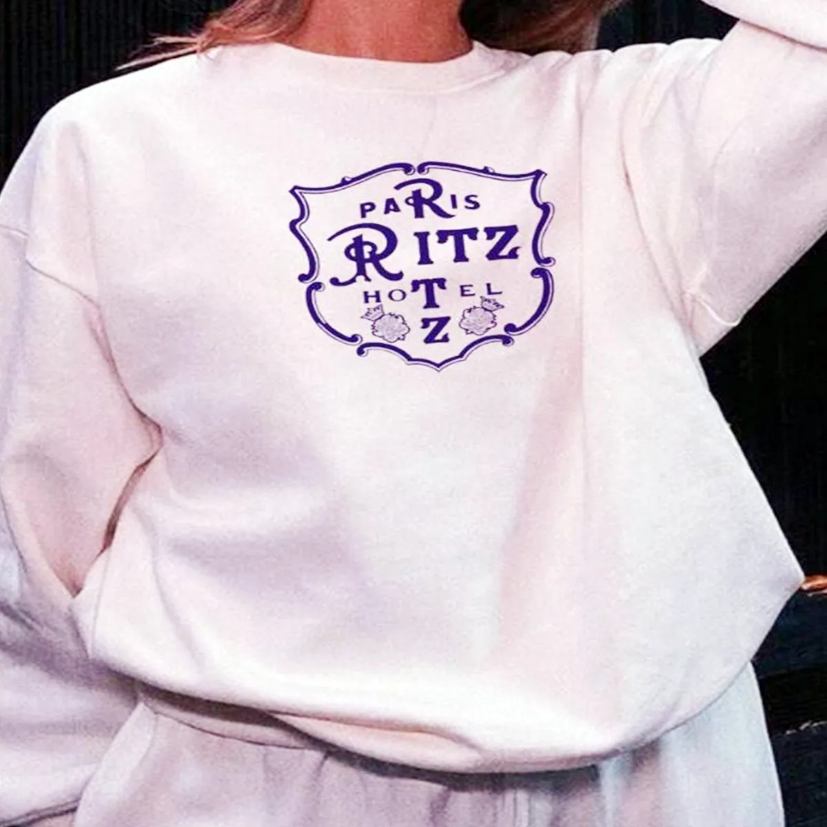 American Vintage Style Paris Ritz Hotel Printing White Crewneck Sweatshirts Women Autumn Loose Cotton Thick Fleece Warm Jumper