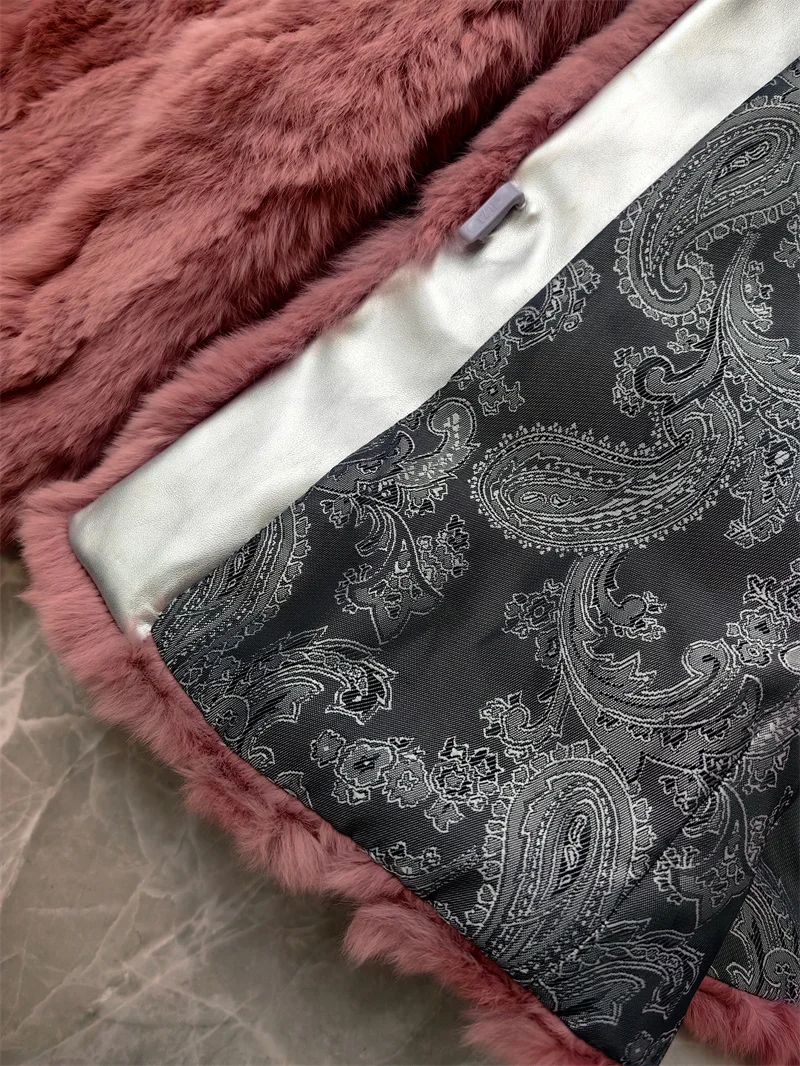 Cappotto in vera pelliccia di coniglio Donna Moda di lusso Maniche a 3/4 Giacca autunno inverno Pelle intera 2025 Pelliccia naturale femminile