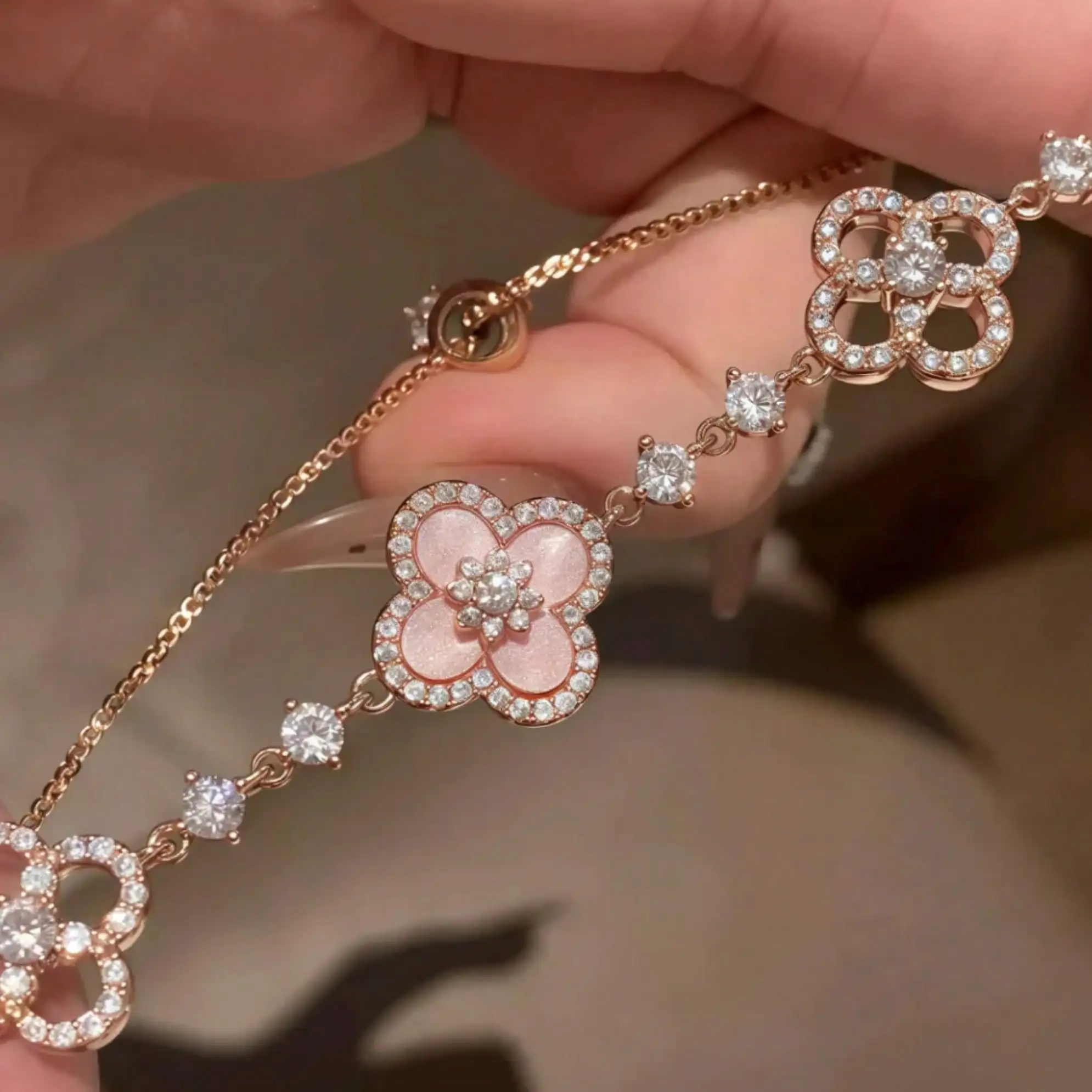 GLOSSMOON Sakura Cleef Bracelet Fashionable and Elegant Cherry Blossom Bracelet Does Not Change Color and Is Not Allergic  The Sakura Clover Bracelet showcases a multitude of brilliant diamonds, formi image 2