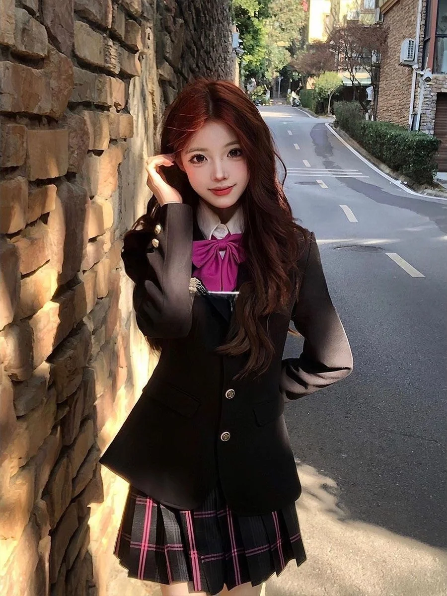 

Original Knitted JK orm Set for Women with Plaid Skirt Vest Sweater And Outerwear Breathable Medium Thin Autumn Wear