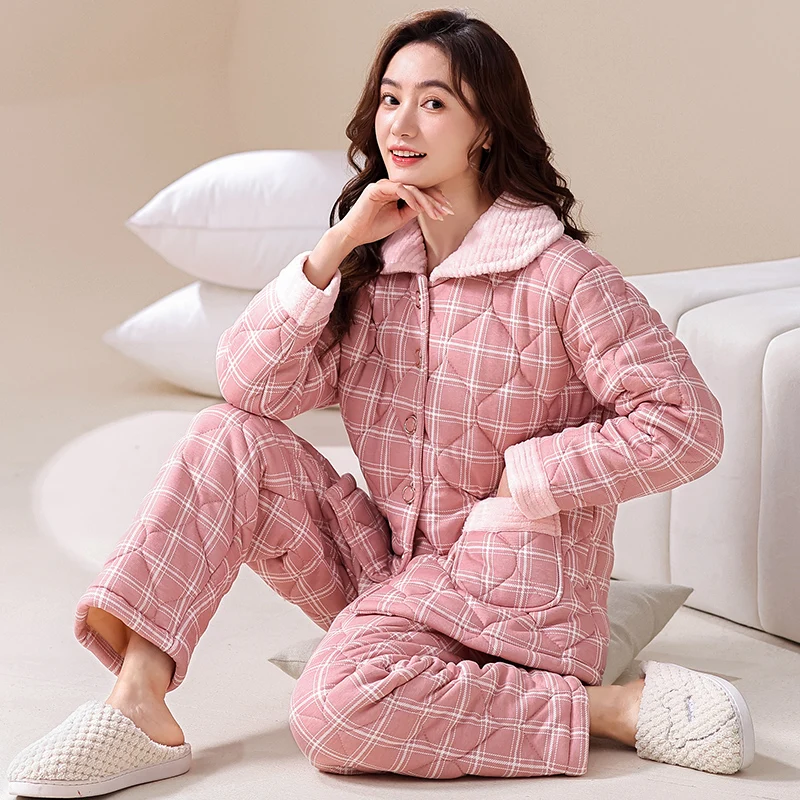 Winter thickened three-layer cotton women's home wear cardigan plaid casual and comfortable version of women's pajamas new style
