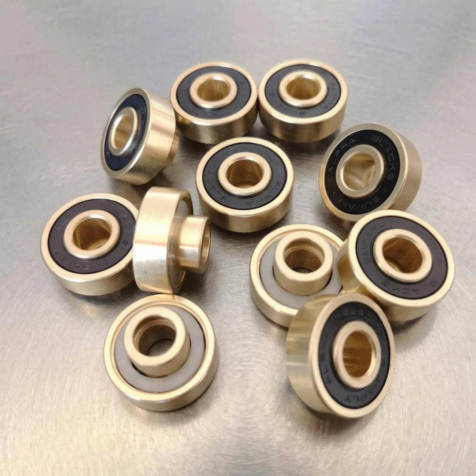 

Gold Skateboard Bearing Set Thickened Outer Wall Longboard Wheel Bearing Set Fluid Rotation Long Service Life for Drift Riding