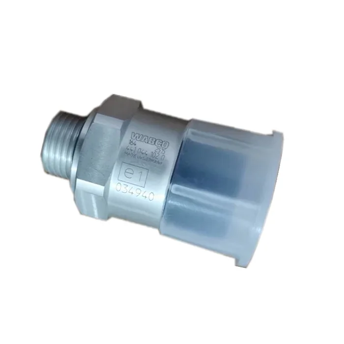 

Genuine SINOTRUK Truck Parts 4410441020 pressure sensor