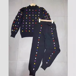 Pullover lavorati a maglia con perline di diamanti Color arcobaleno felpe con strass maglione di cristallo top + pantaloni con paillettes 2 pezzi Set di tute