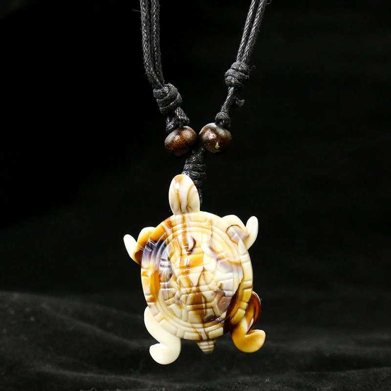 Natural seashell carving Charm Turtles pendant Vintage Necklace Longevity Tortoise Pendant Feng Shui Gift Amulet Jewelry