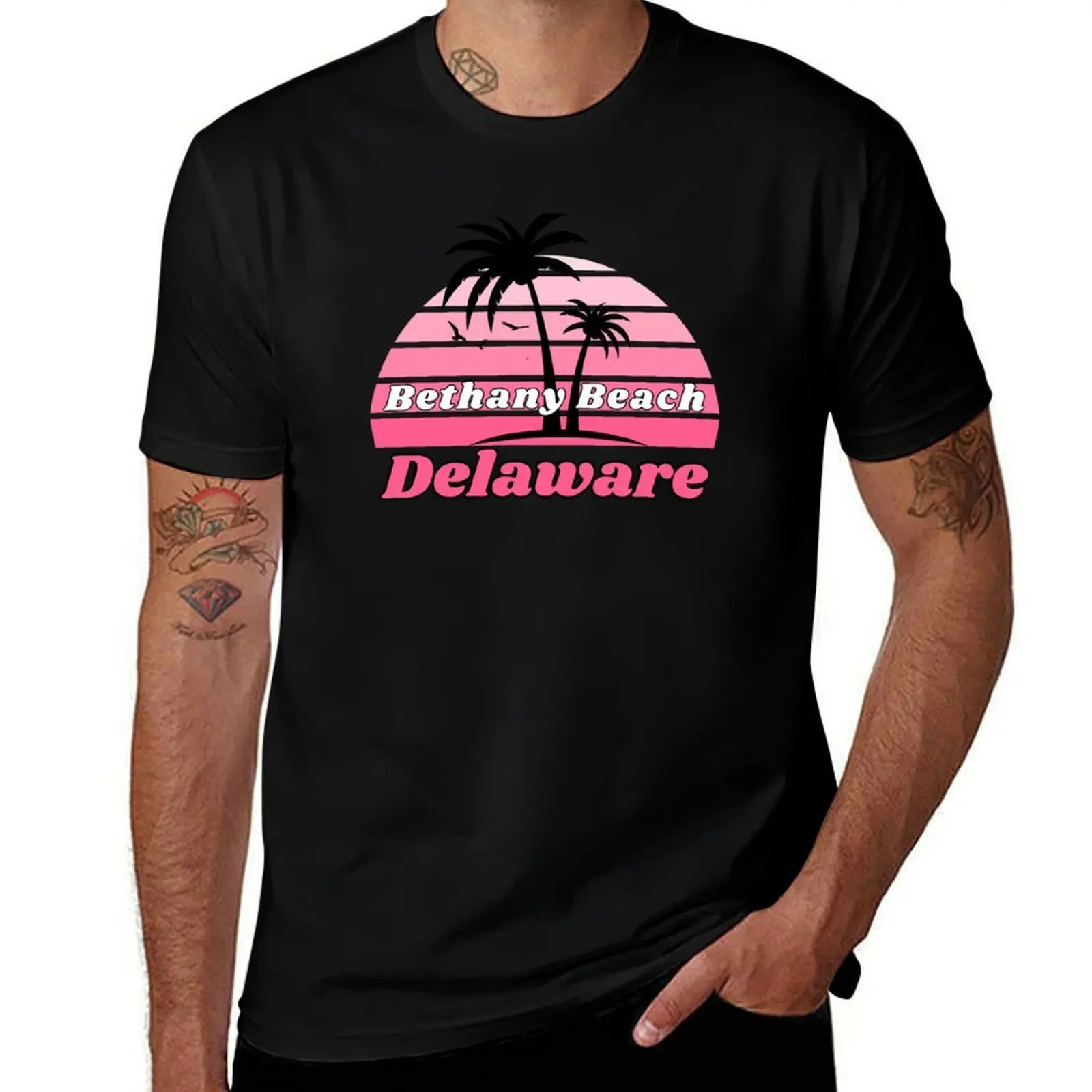 Retro Cool Bethany Beach Delaware Palm Tree at Sunset T-Shirt Large Size Soft Cotton T-Shirt