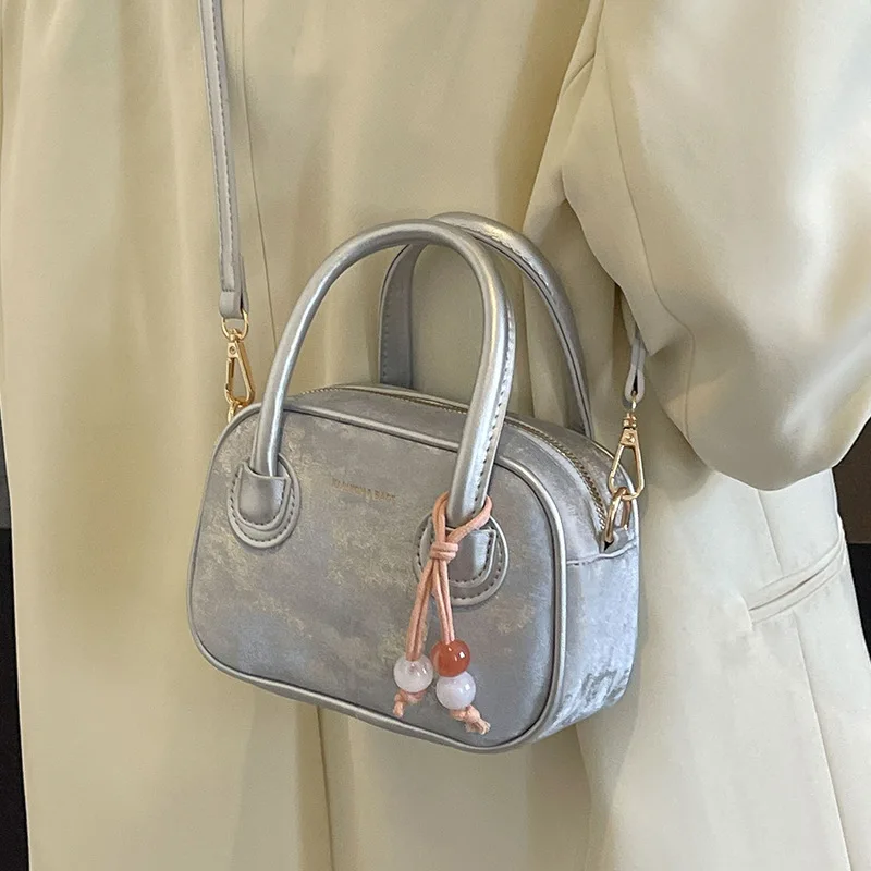 New Women's Bag Summer Versatile Single Shoulder Crossbody Bag Popular This Year Hand-held Small Square Bag