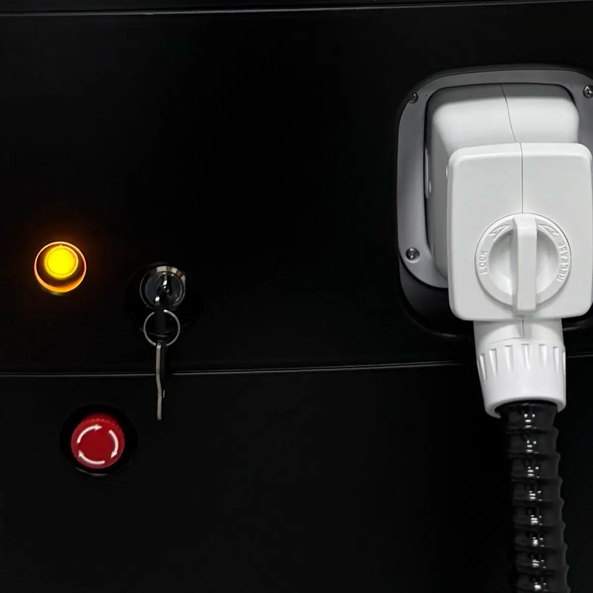 

Профессиональный диодный лазер для удаления волос - портативный аппарат Ice Titanium с 4 длинами волн (808, 755, 940, 1064 нм) для перманентного удаления волос