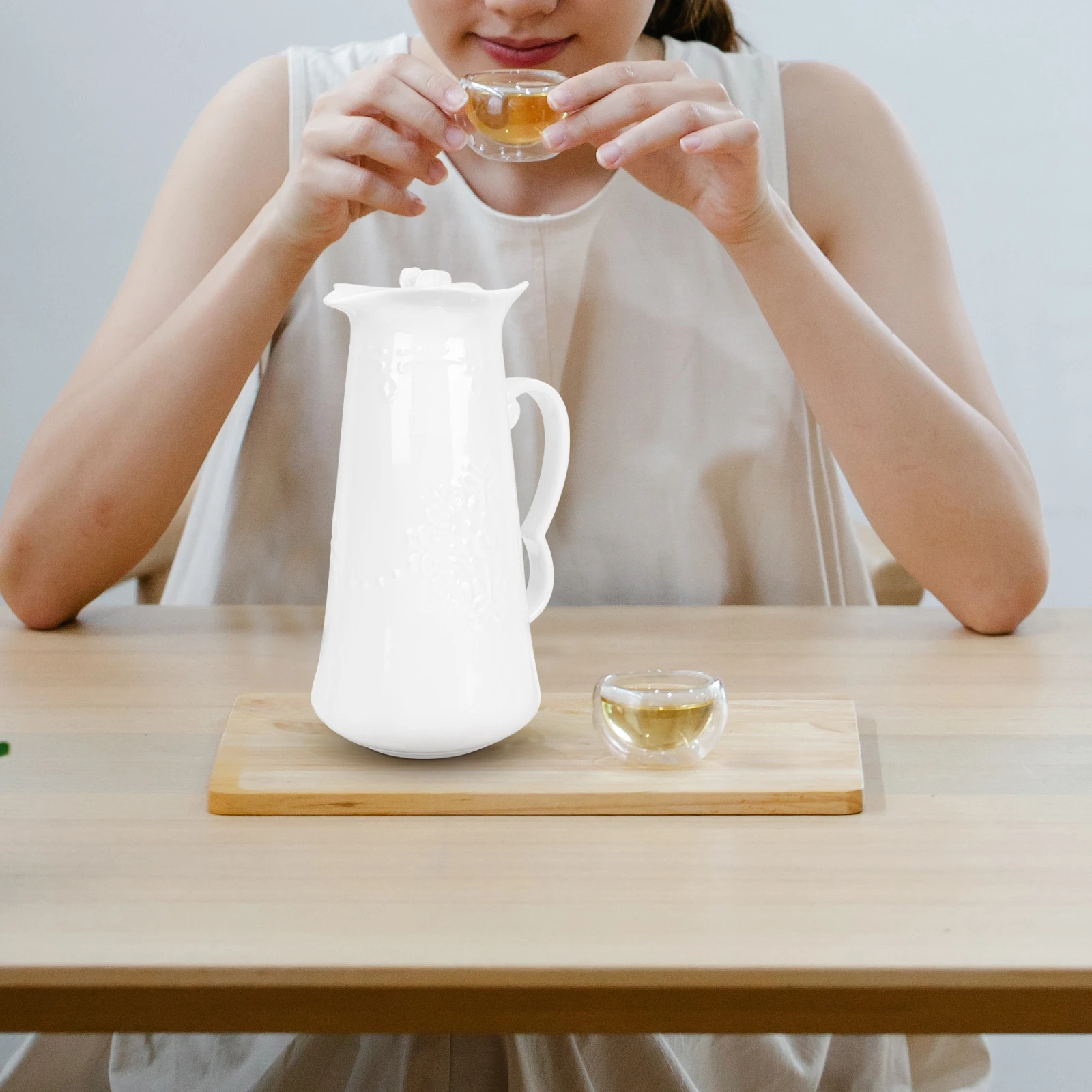 

Elegant Embossed Cold Water Pitcher High End Ceramic Beverage Holder for Home Dining Room Decorative Jug Large Capacity