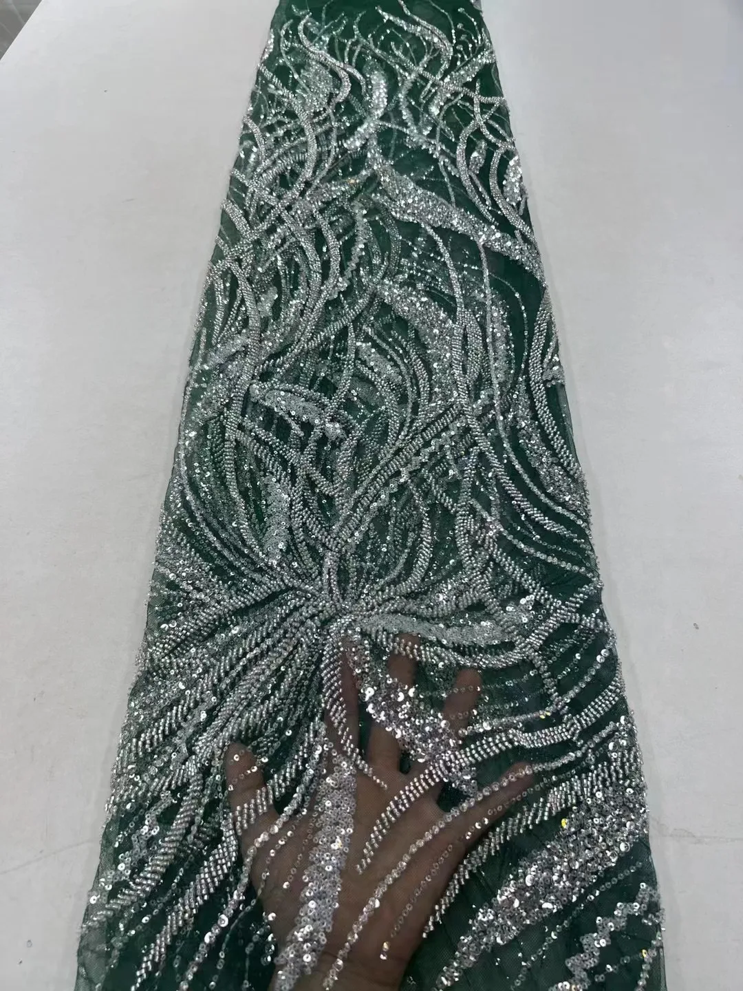 

Green Fashion 2024 French Embroidery Beaded Lace Fabric African Nigerian With Sequins Fabric For Wedding Dress