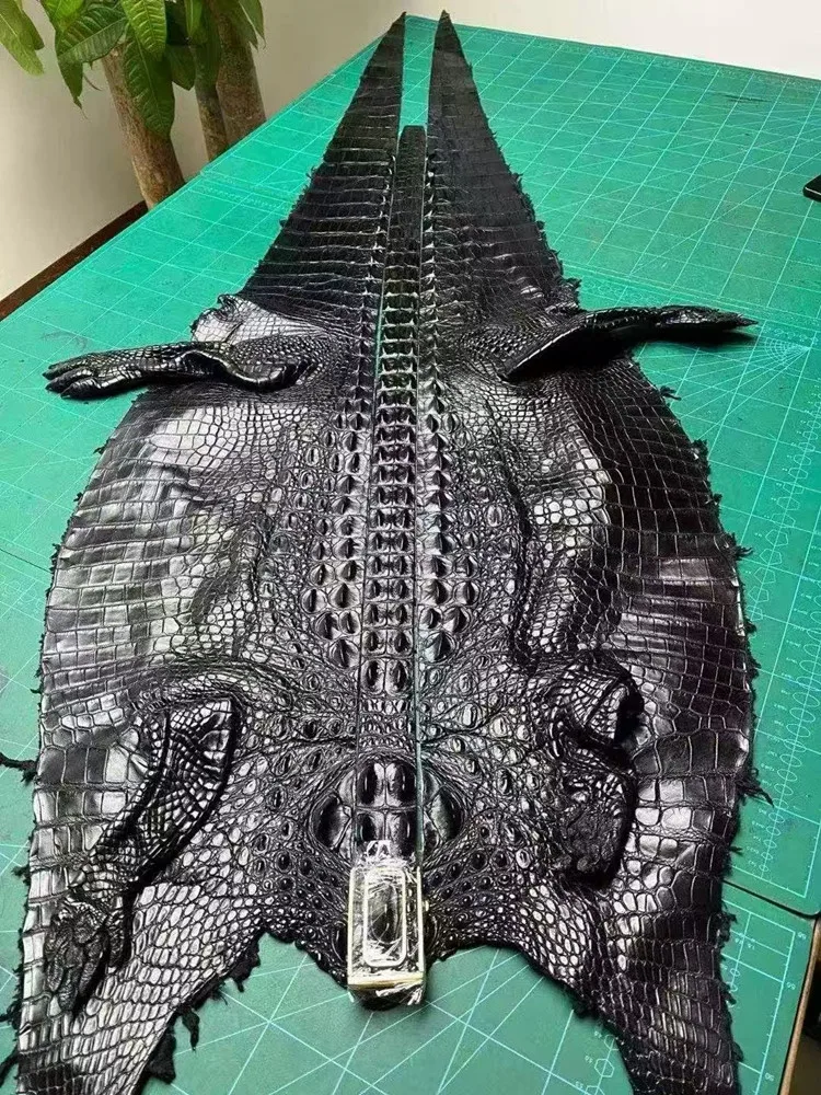 

Подлинный мужской ремень люксового бренда из натуральной крокодиловой кожи с повседневной пряжкой в стиле ретро, идеально подходящий для сочетания джинсов.