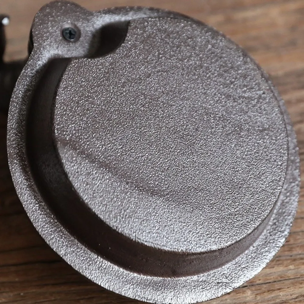 

Decorative Cast Iron Bird Feeder Weather Resistant Water Pump Shape Bird Food Pot Windproof Rustic Candle Holder Patio Decor