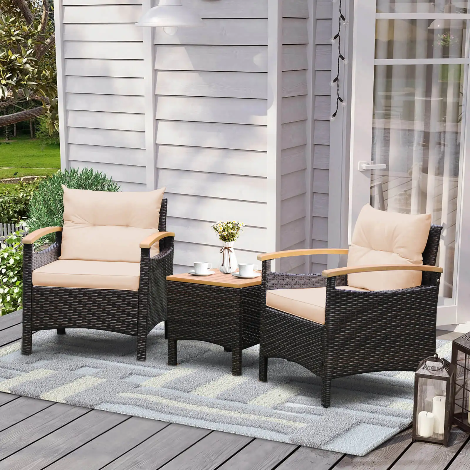 Patiojoy 3Pcs Patio Rotan Meubelset Houten Armleuning Tafelblad Met Kussens Dek Beige