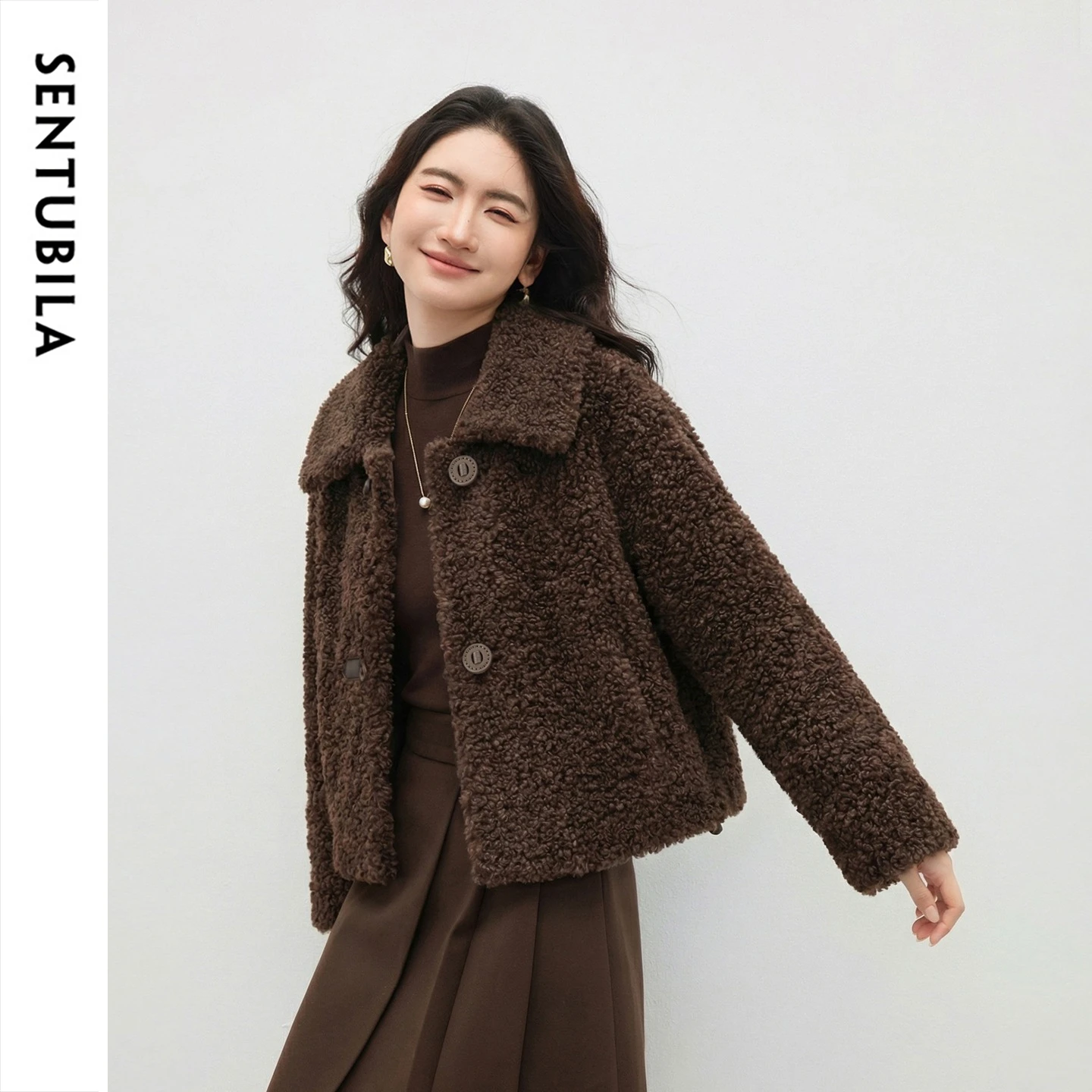 SENTUBILA Women's Warm Fleece Faux Fur Thick Coat Short Outerwear 2026 Retro‑Mehrab Collar Loose Elegant Ladies Jacket W64PD6369