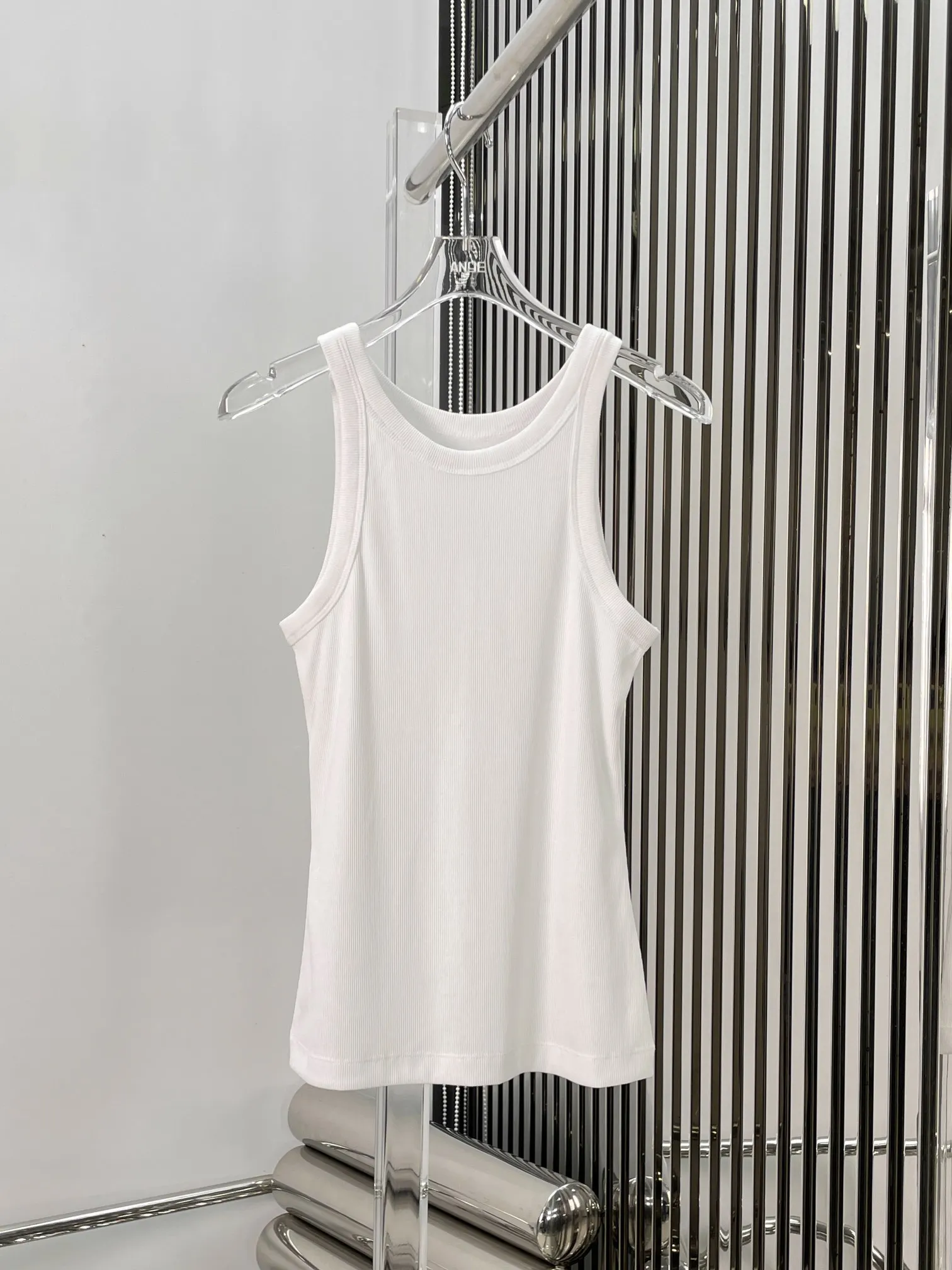 2024 Summer New Women's Wear Classic minimalist knit striped bottom vest 0516