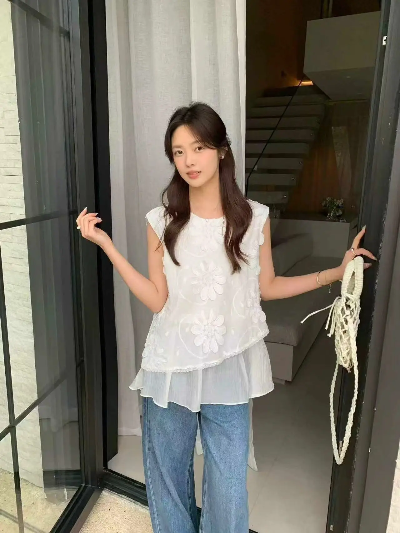 

Женская блузка Lilian Legacy Bone в корейском стиле с 3D-вышивкой цветов, без рукавов, дышащая, комфортная, с круглым вырезом, повседневный топ