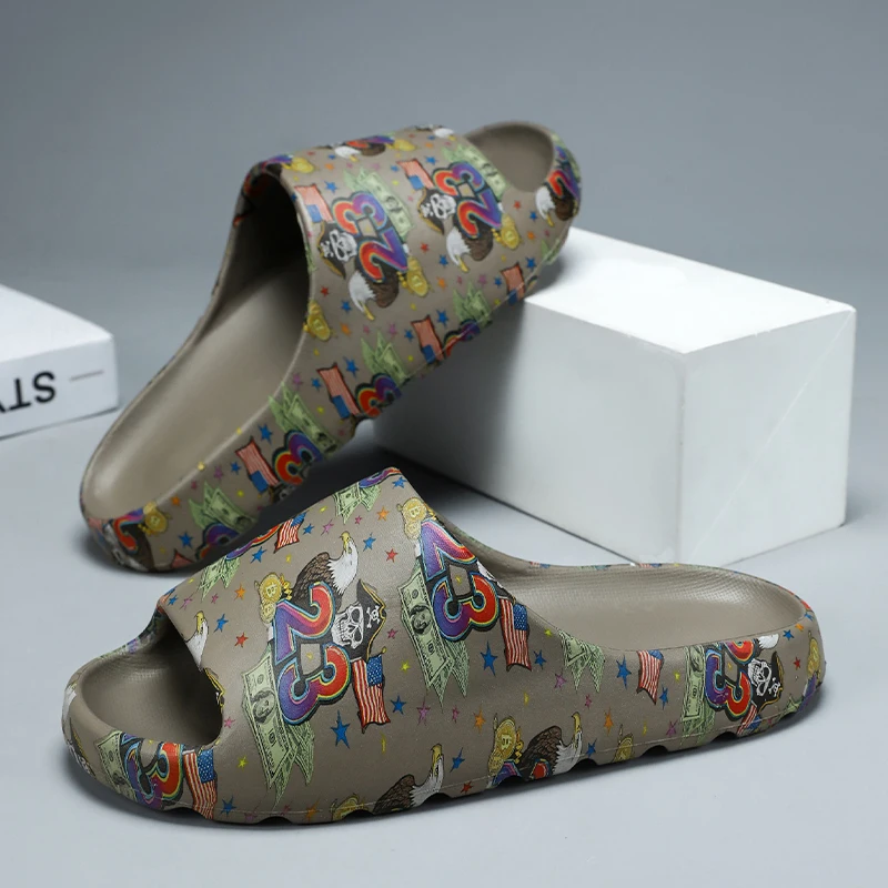 New Men's Summer Slippers for Home Couples Beach Thick-Soled Non-Slip Slippers for Home and Outdoor Wear