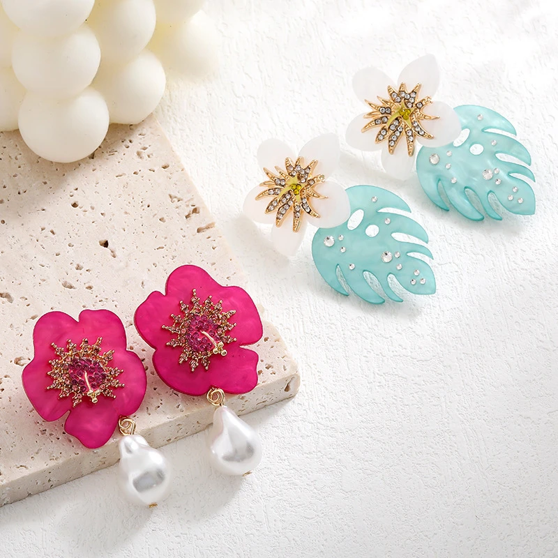 

Fashion Simple Flower Design Jewelry Earrings Metal Material 18k PVD Gold-plated, Waterproof Non-fading Eardrop Accessories