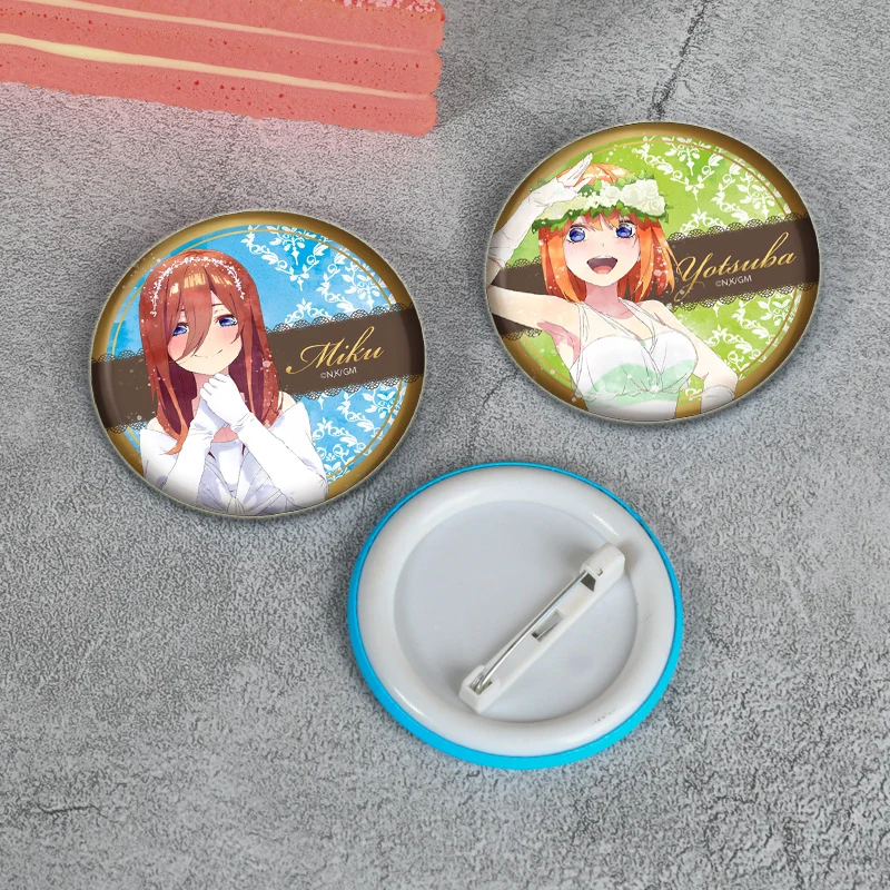 Anime The Quintessential Quintuplets Brooch Pin Cartoon Figure Nakano Yotsuba/Nino Button Pin Cosplay Souvenir Fans Gift Badge