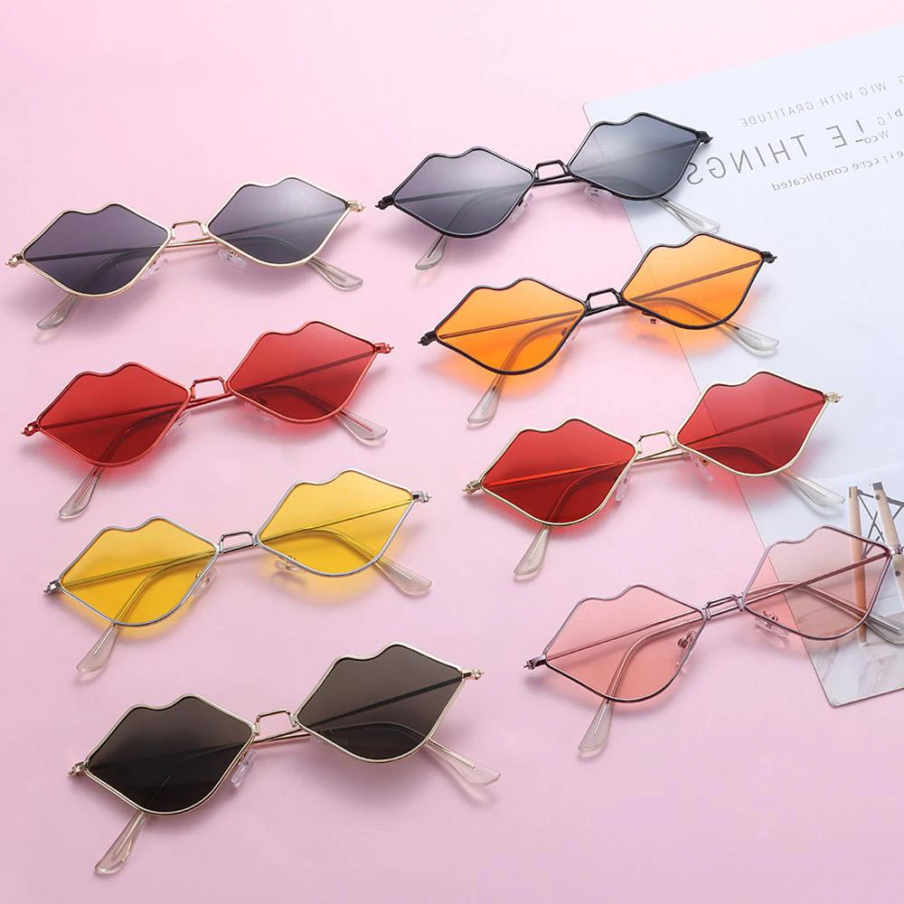 Zonnebril met rode lip voor dames en heren, sexy zonnebril met retro metalen frame, modieus, voor Halloween-feestjes en cosplay ﻿