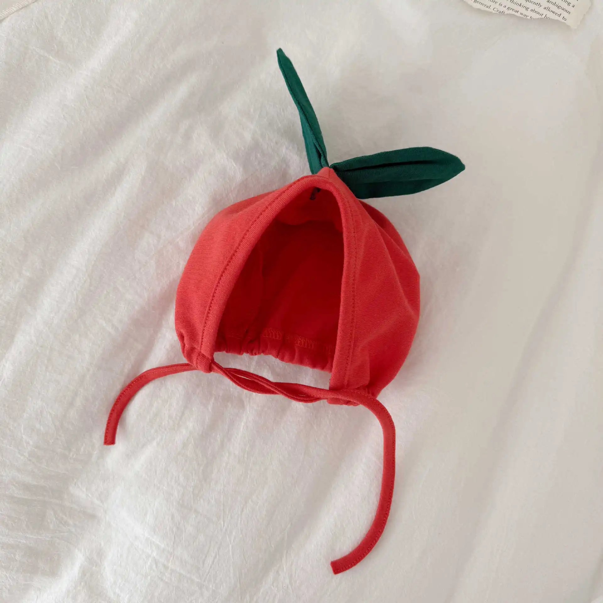 Baby Kleidung Sommer Baby Junge Mädchen Bodysuit Nette Tomaten Druck Ärmellose Infant Sling Onesie + Hut 2Pcs Neugeborenen Fotografie outfit