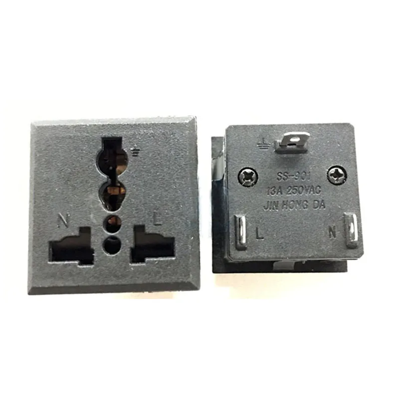 مقبس الطاقة الصناعية AC قواعد أوروبية بريطانية أمريكية إيطاليا، سويسرا، منفذ خزائن شاشات pdu مع مخرج