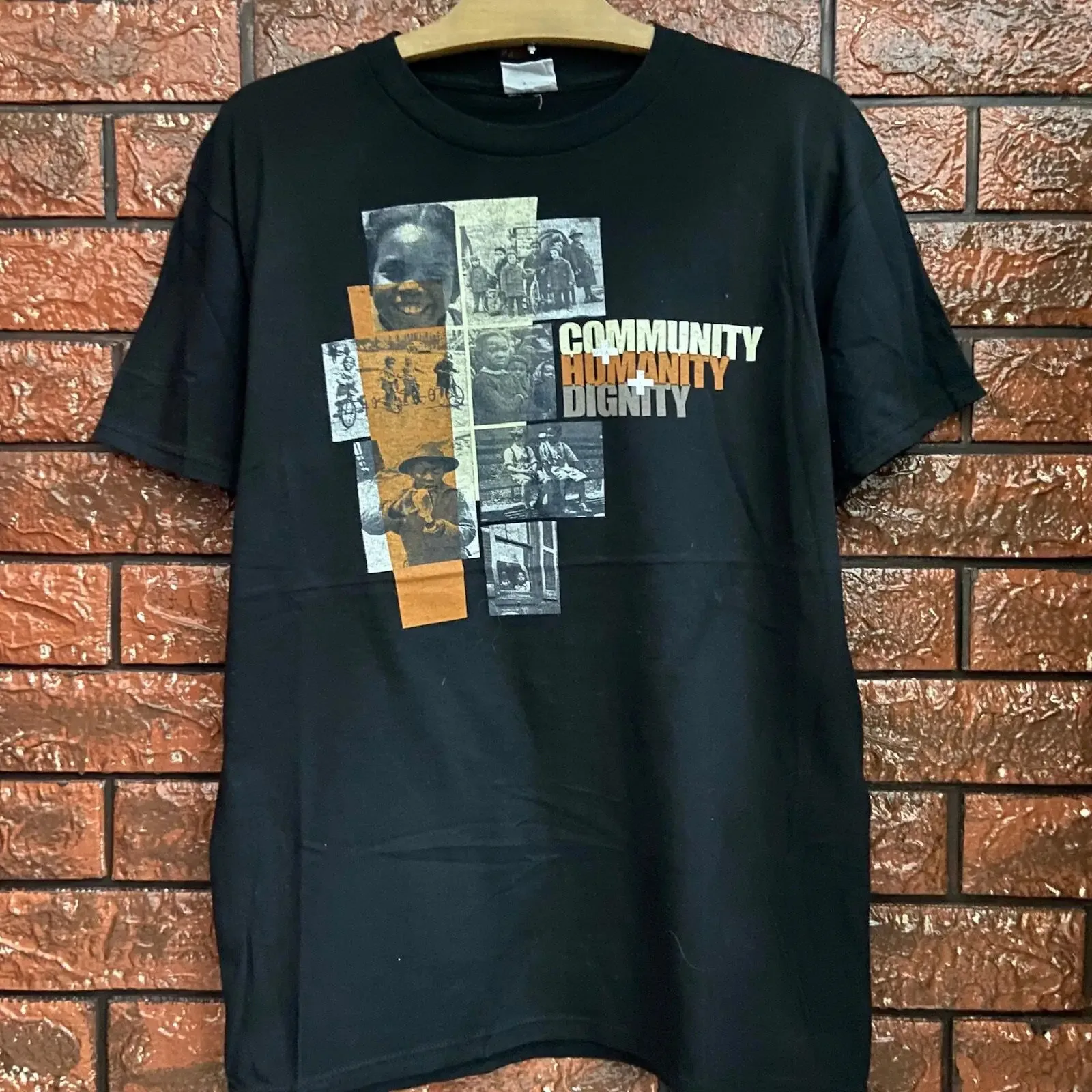 Vintage 90s African American History Art Museum Photo Art T Shirt / Human Right