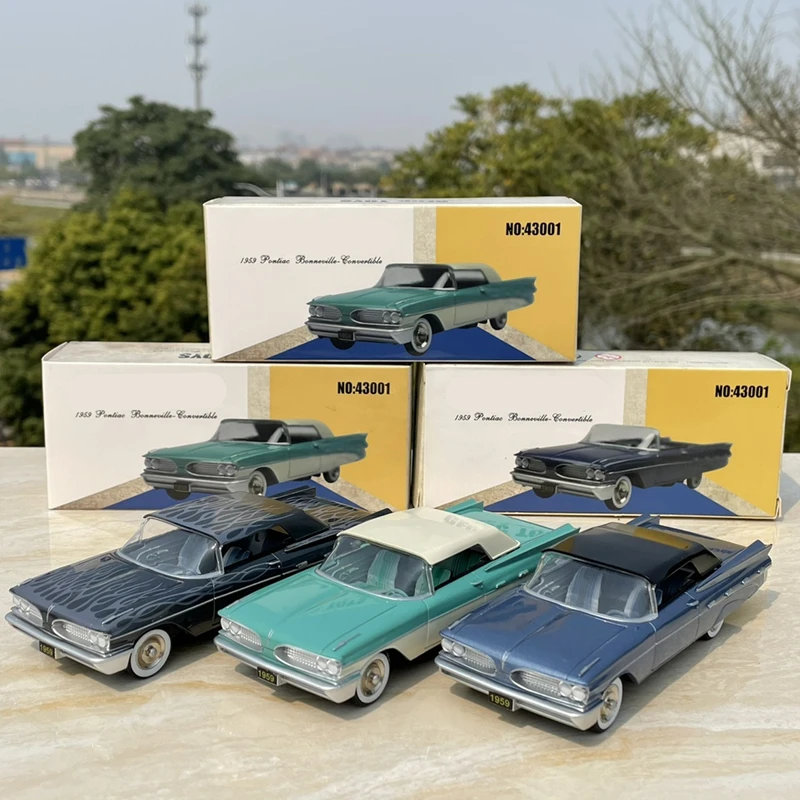 1/43 Alloy Classic Old Car Model Diecast Metal Retro Vintage Touring Car Vehicles Model Simulation Collection Childrens Toy Gift