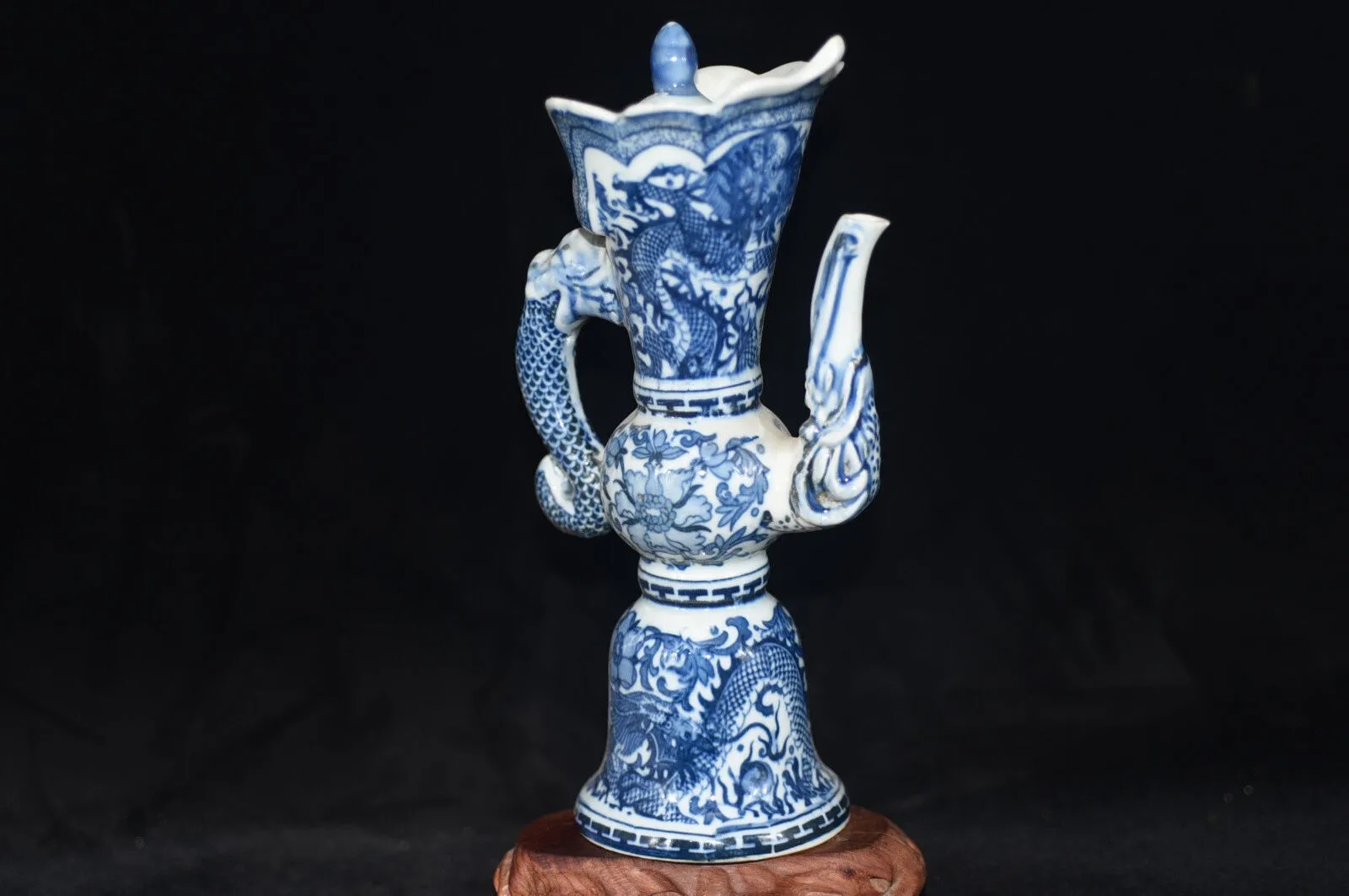 Chinese Antique Handmade Dragon Design Blue and White Porcelain QianLong Folk Art Collection Modern Retro Crafts