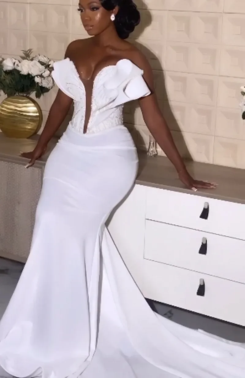 Customized Illusion V Neck Shinny Beads Sequins  Wedding Dress Vestidos De Novia Sweep Train  African Plus Size  Bridal Gown