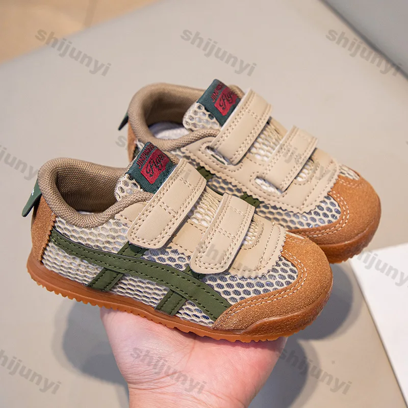 Children's Breathable Mesh Hollow Sneakers Boys Girls Soft Sole Non-slip Casual Student Running Shoes Kids School Sports Shoes