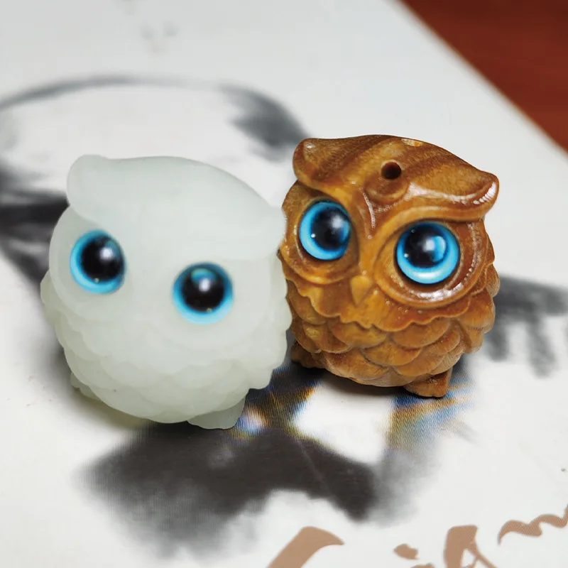 Owl Decoration Miniature  Green Sandalwood Glow Owl Car Interior DIY Pendant Cute Small Fresh Table Top Decoration