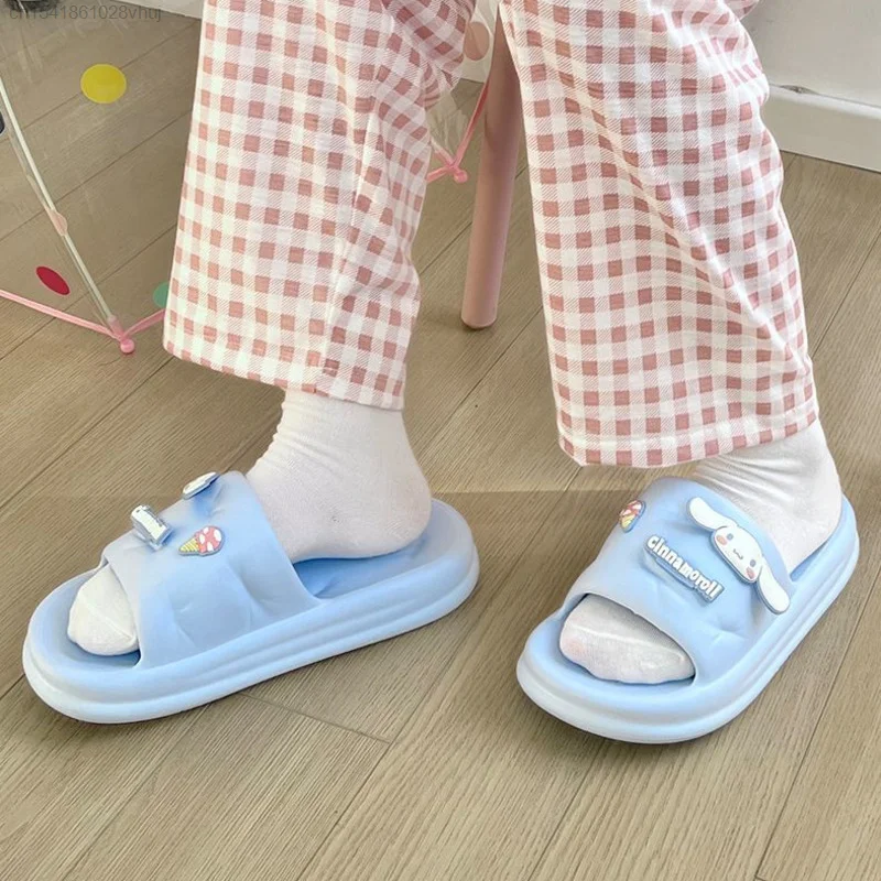 Sanrio Hello Kitty Cinnamoroll Kawaii New Slippers Women Summer Non Slip Bathroom Shower Slippers Kuromi Beach Shoes Y2k Girls