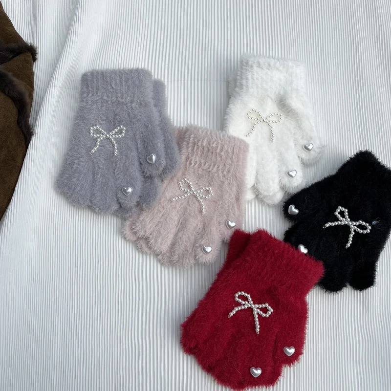 Guantes para niños de 3 a 8 años, Otoño Invierno, nuevos guantes cálidos a prueba de viento de punto de felpa con lazo de perlas de dibujos animados, guantes de amor para niñas al por mayor