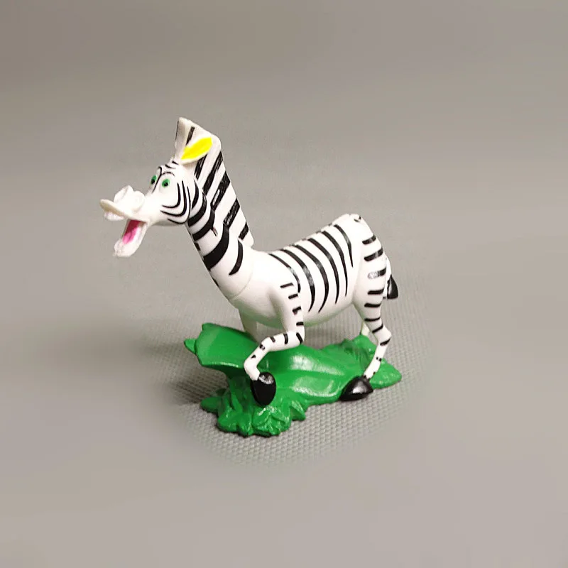 4pcs Disney Movie Madagascar Animal Lion Zebra Giraffe Collection Figures  Anime Cartoon Cosplay PVC Model Dolls Kids Toys Gifts