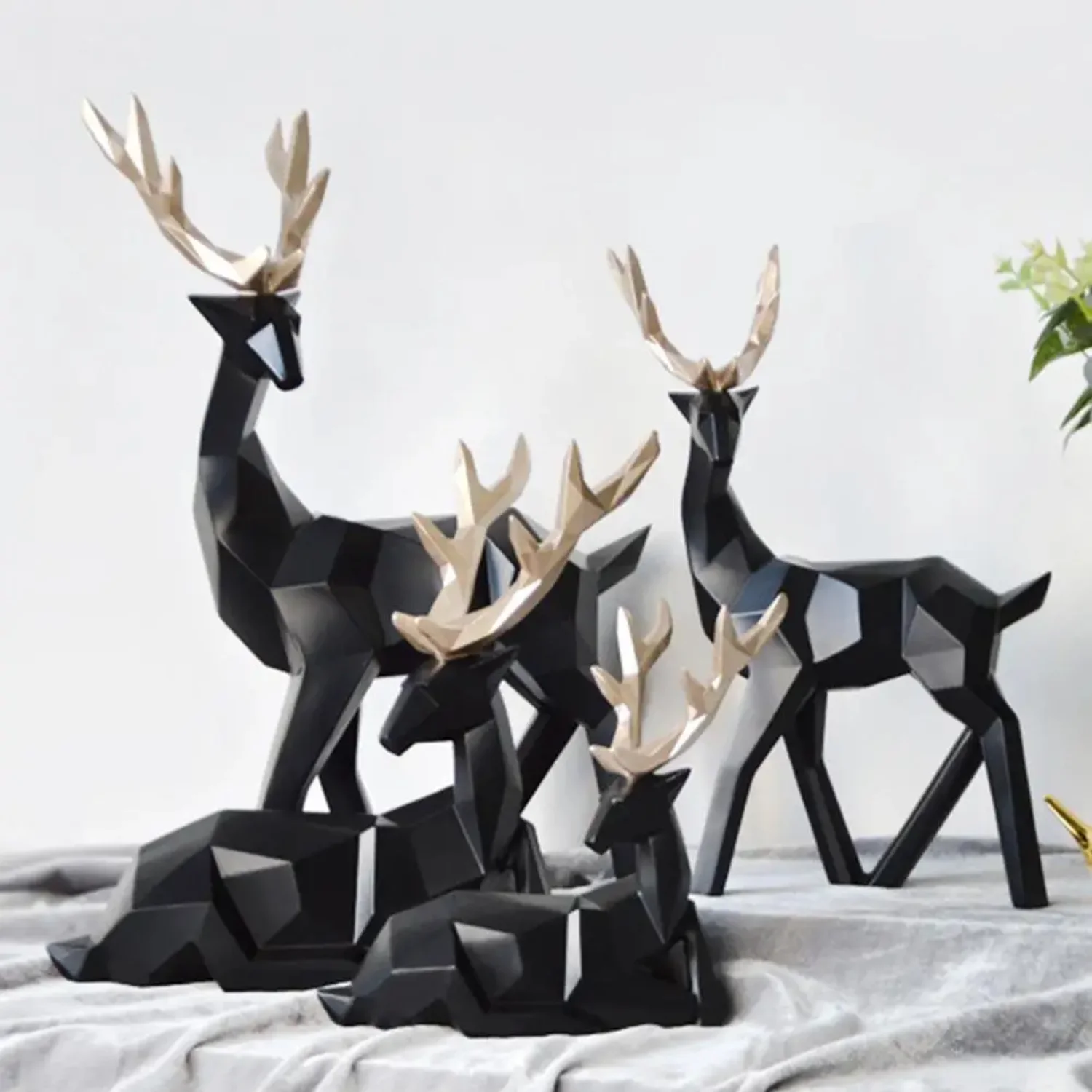 

Modern Geometric Deer Decor Statue - 2Pc Resin Sculpture Set | Abstract Nordic Statues & Figurines for Tabletop | Contemporary D