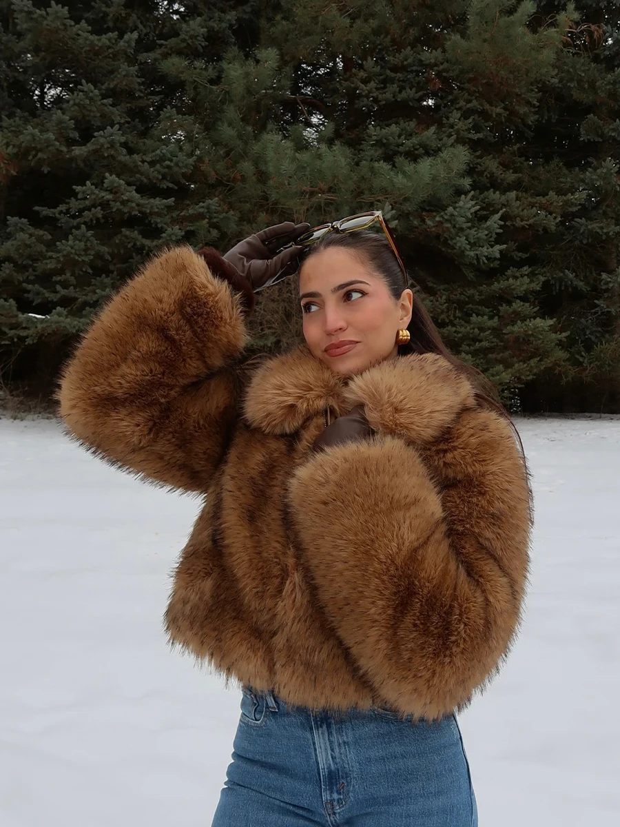 الغوغاء زوجة اللون الطبيعي المحاصيل أشعث معطف المرأة الشتاء الفراء سترة سستة بدوره إلى أسفل طوق طويلة الأكمام الشارع الشهير الزي مذهل